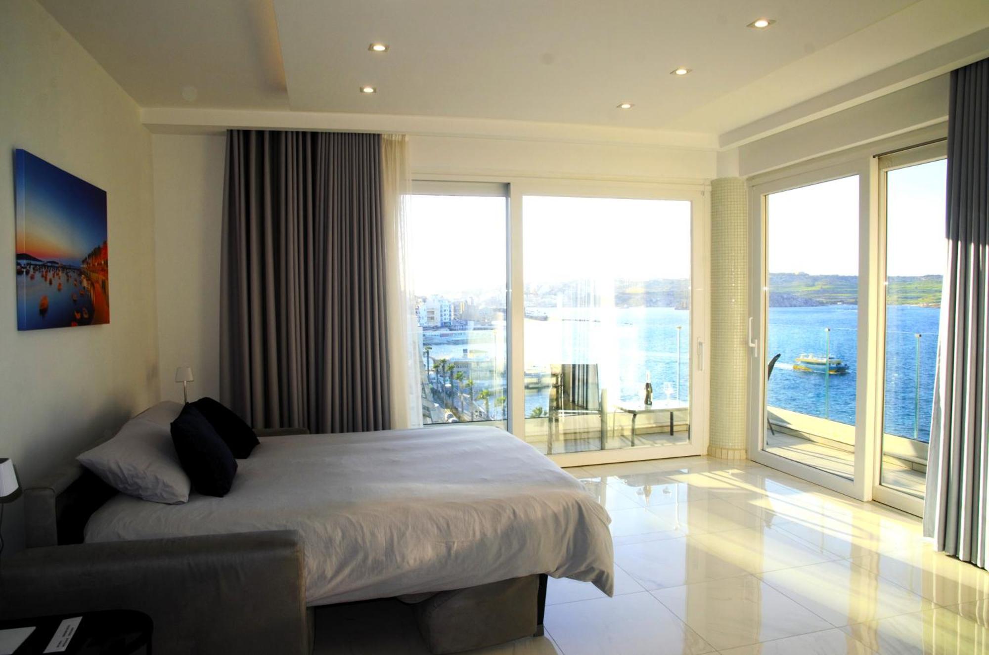 New Seafront Apartment - Spectacular Views St. Paul's Bay Exterior photo