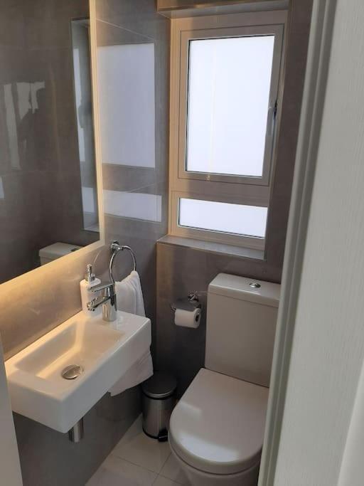 New Seafront Apartment - Spectacular Views St. Paul's Bay Exterior photo